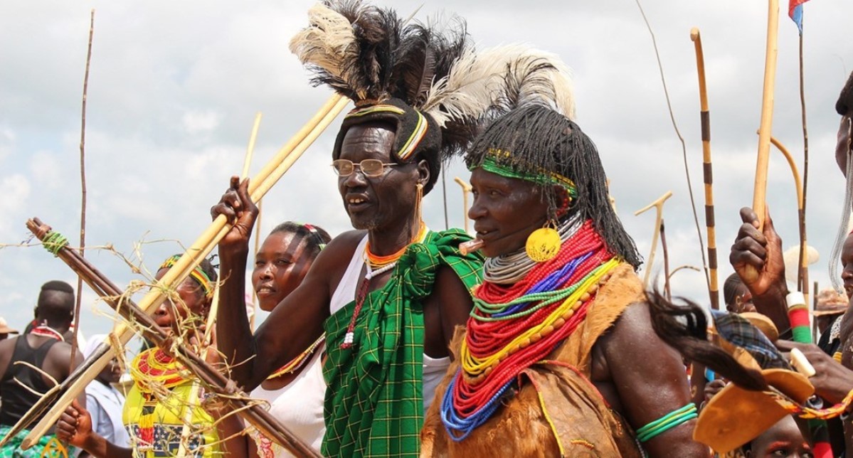 Experiencias culturales para añadir a su safari en Uganda: Los safaris de Uganda para observar gorilas de montaña, chimpancés y los cinco grandes son mundialmente famosos